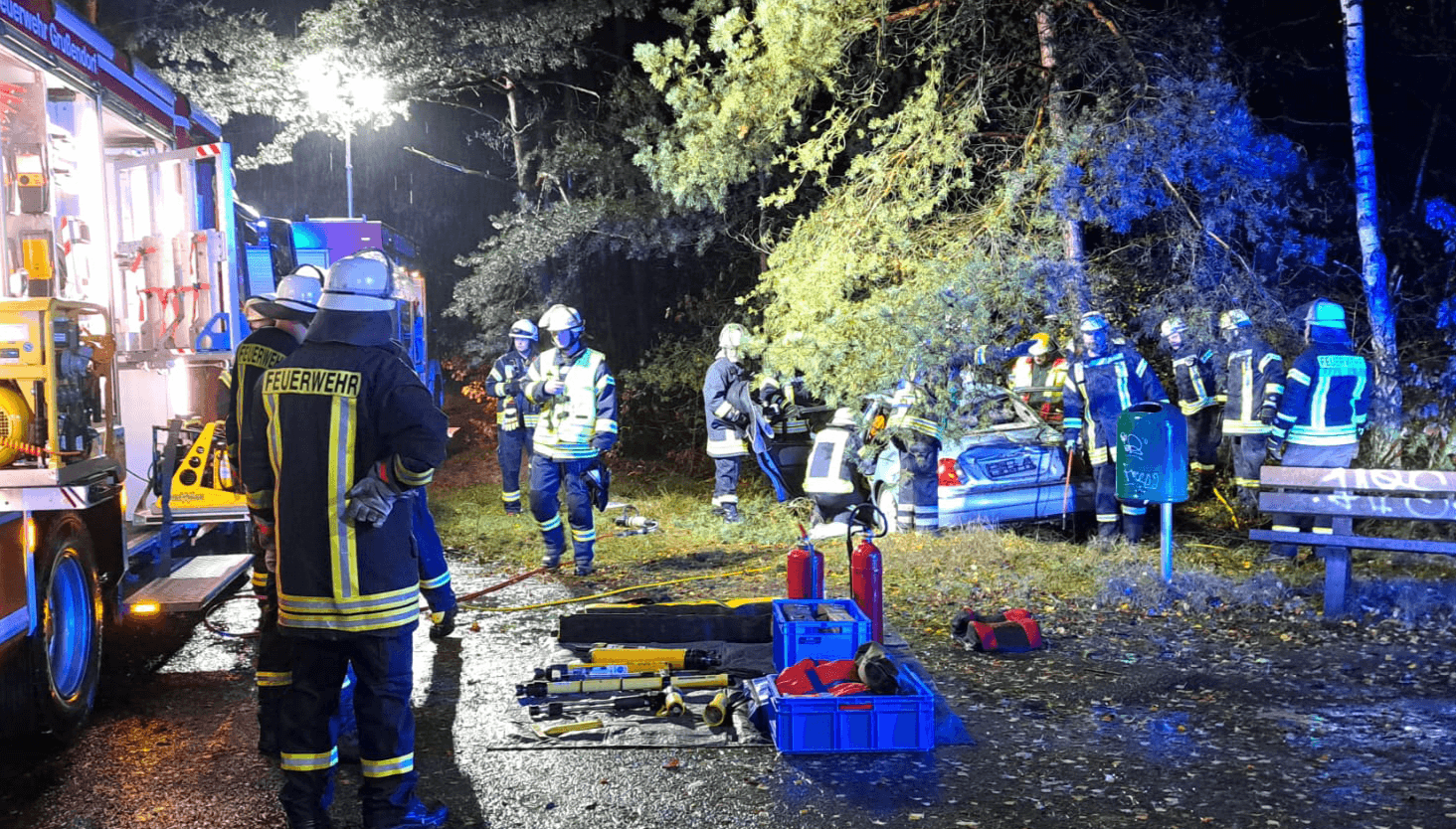 Alarmübung: Verkehrsunfall Stüde