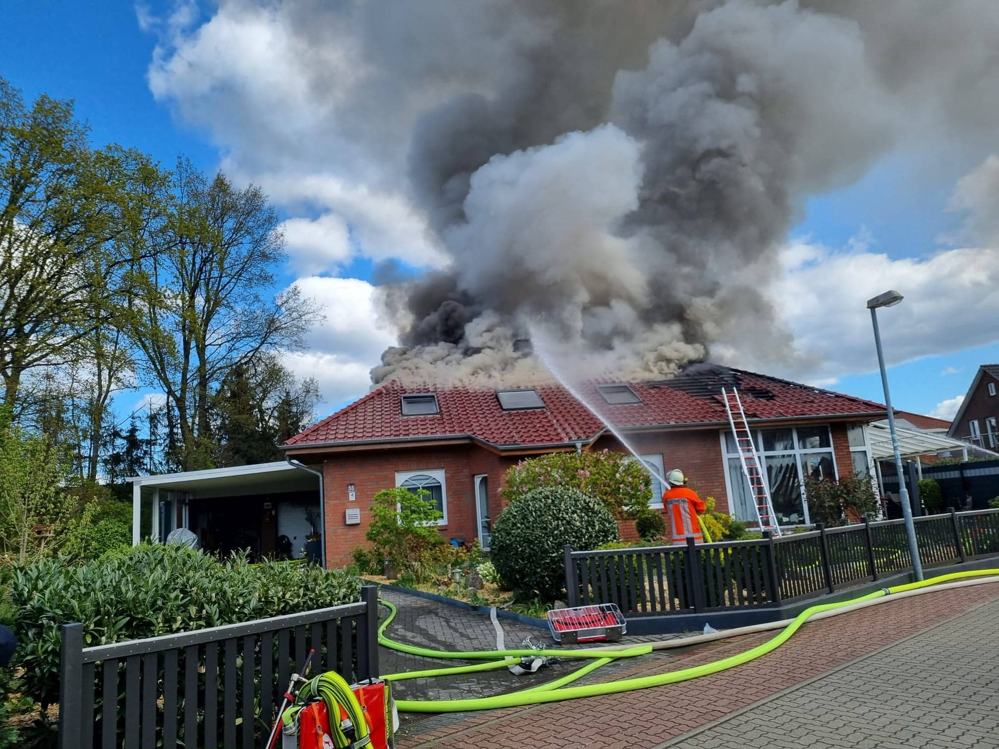 [B3] Dachstuhlbrand Grußendorf